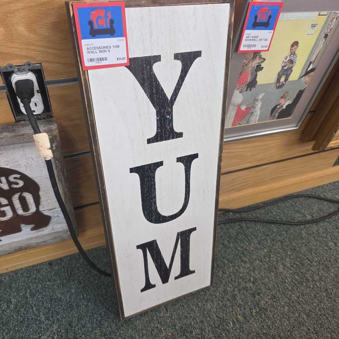 YUM WALL SIGN S