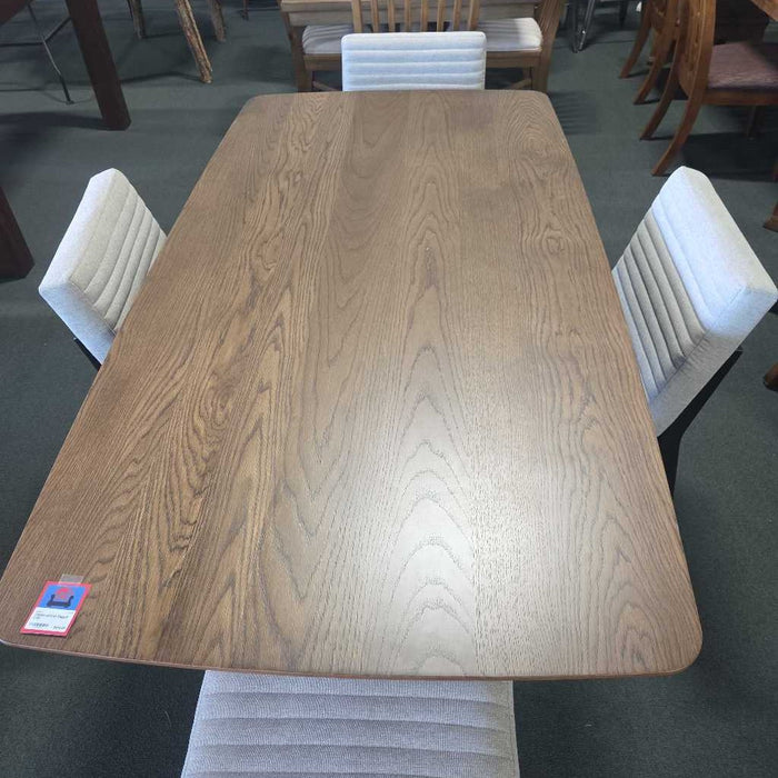 TABLE LSH