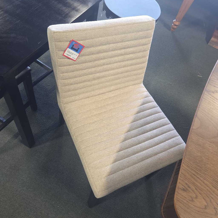 SET OF 4 CHAIRS BIL