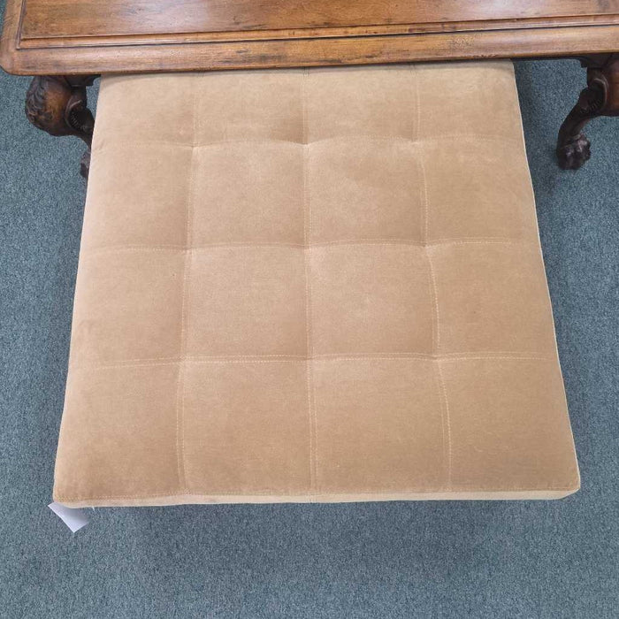 BALLARD DESIGNS OTTOMAN BLA