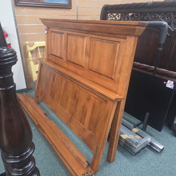 QUEEN BED LSH