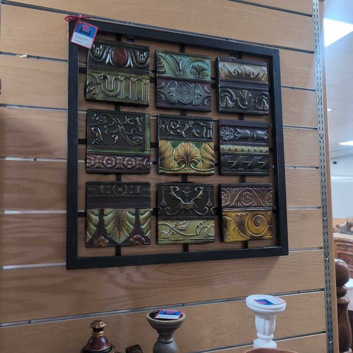METAL WALL DECOR
