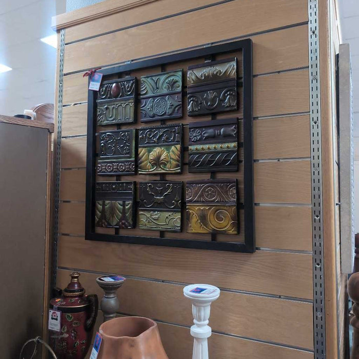 METAL WALL DECOR