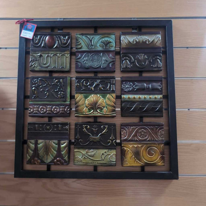 METAL WALL DECOR