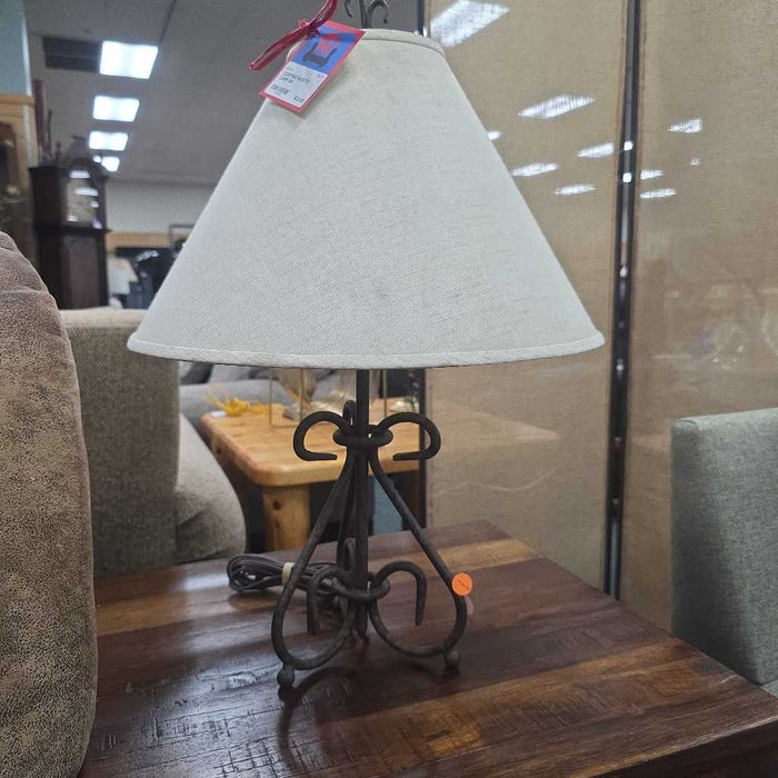 RUSTIC LAMP