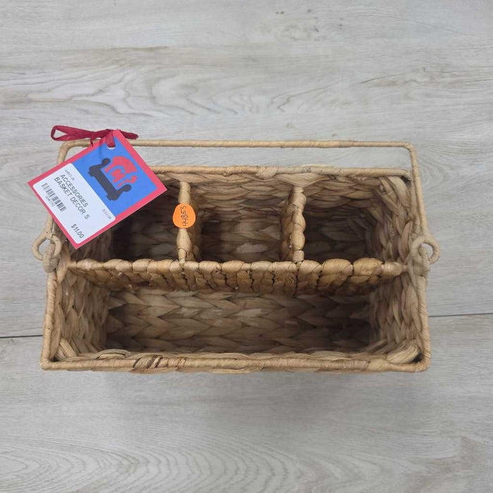 BASKET DECOR