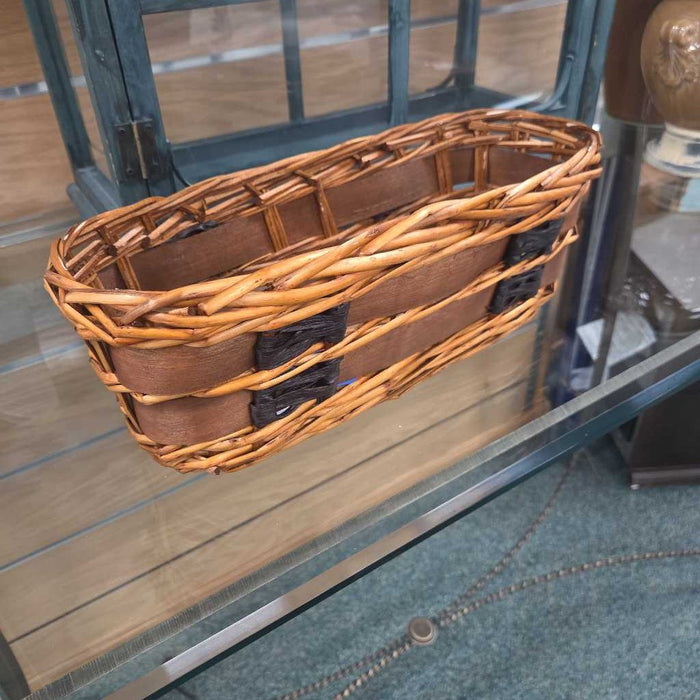 BASKET DECOR