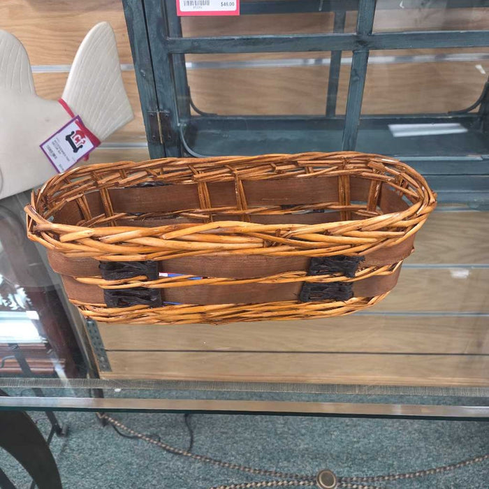 BASKET DECOR
