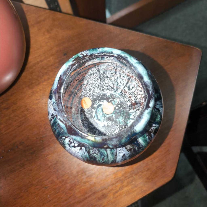 ABSTRACT VASE DECOR