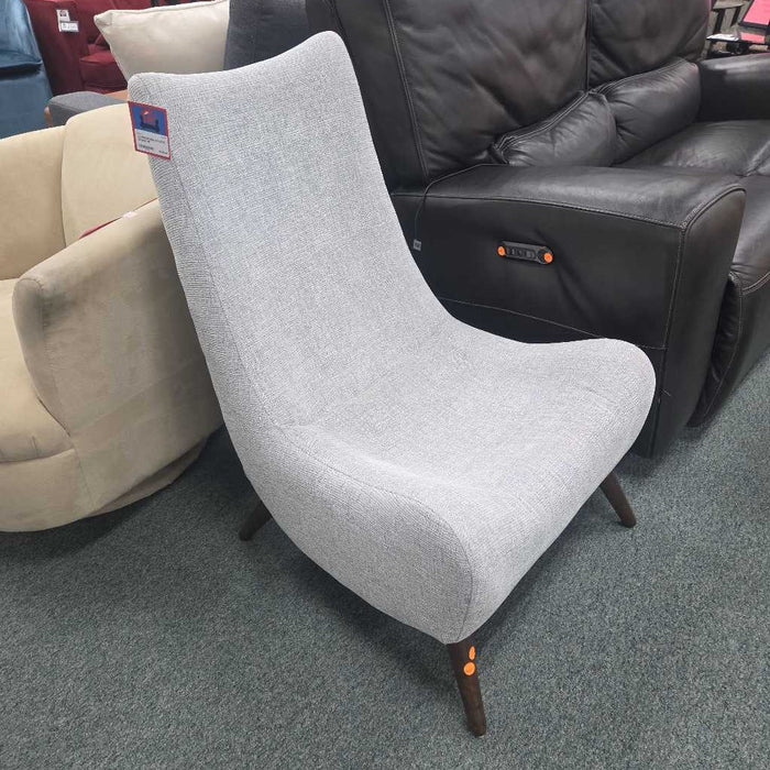 ACCENT CHAIR MI