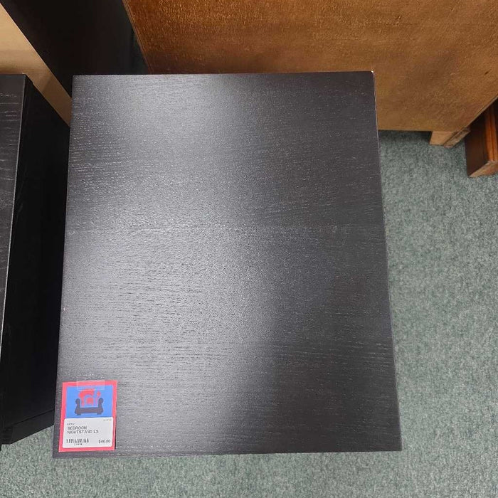 NIGHTSTAND LS