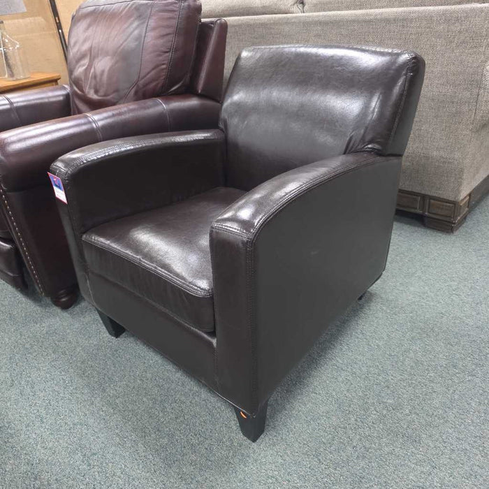 ACCENT CHAIR KL