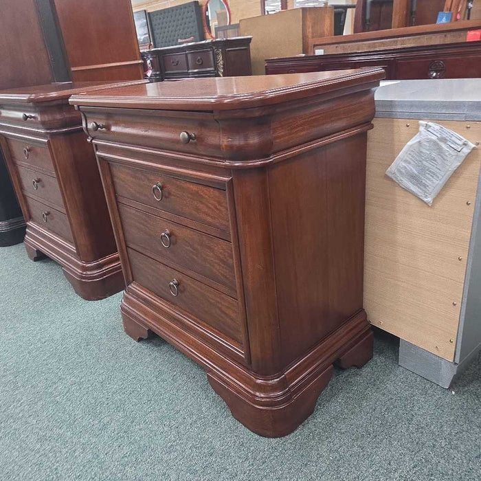 NIGHTSTAND SK