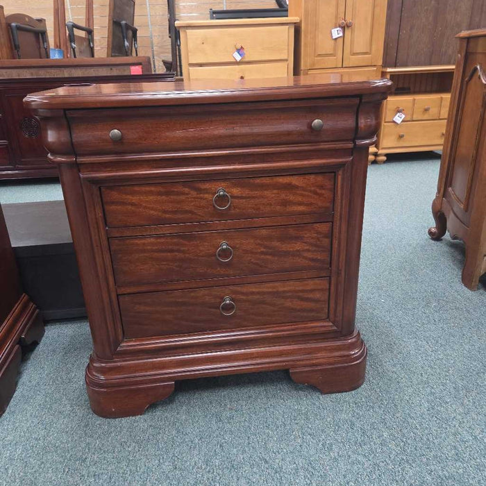 NIGHTSTAND SK