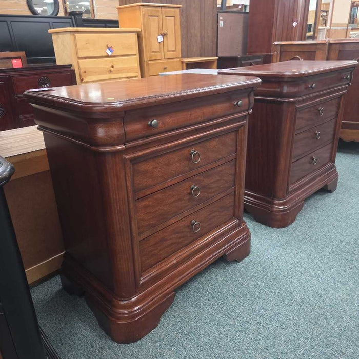 NIGHTSTAND SK