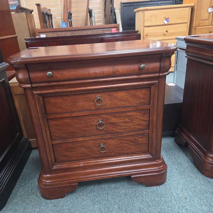 NIGHTSTAND SK