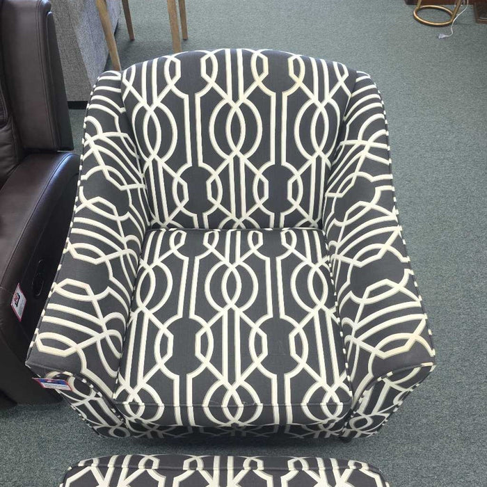 ACCENT CHAIR WITH OTTOMAN BAH