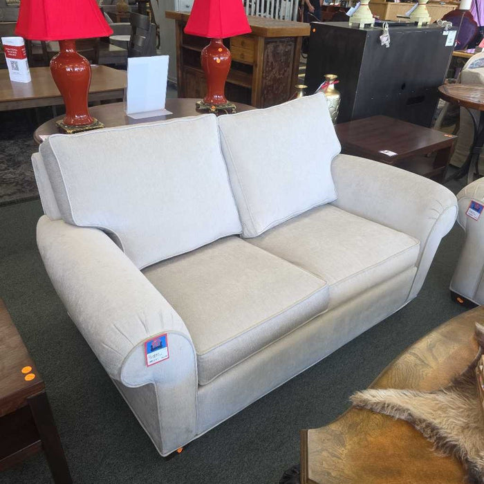 LOVESEAT LSH