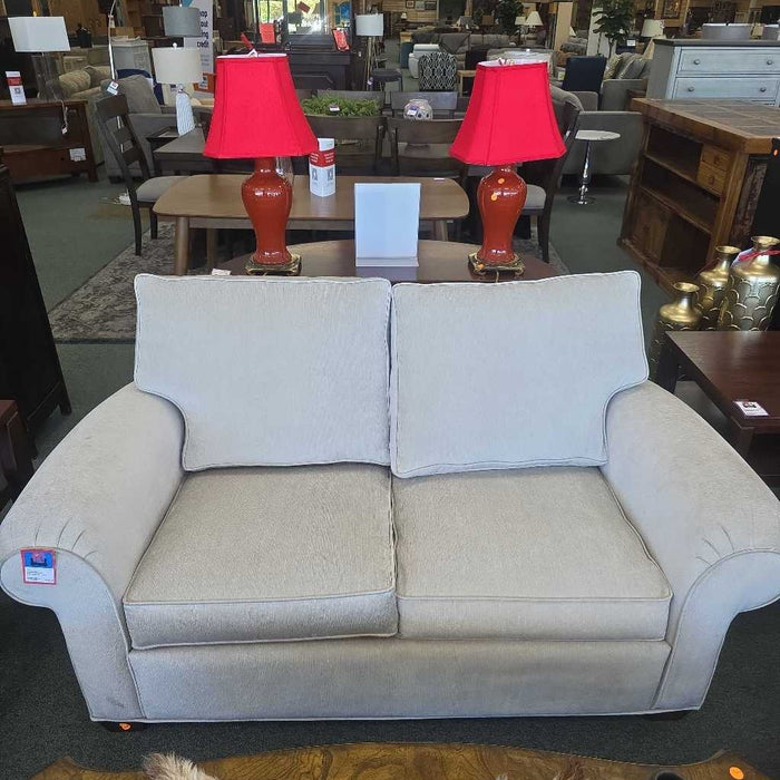 LOVESEAT LSH