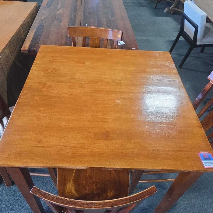 PUB TABLE 4 STOOLS BTK