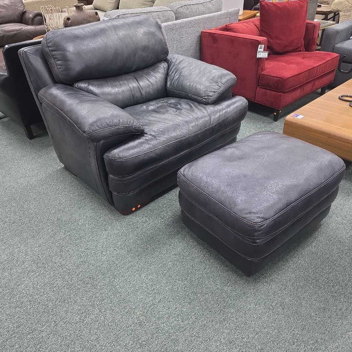 FLEXSTEEL CHAIR WITH OTTOMAN BAH