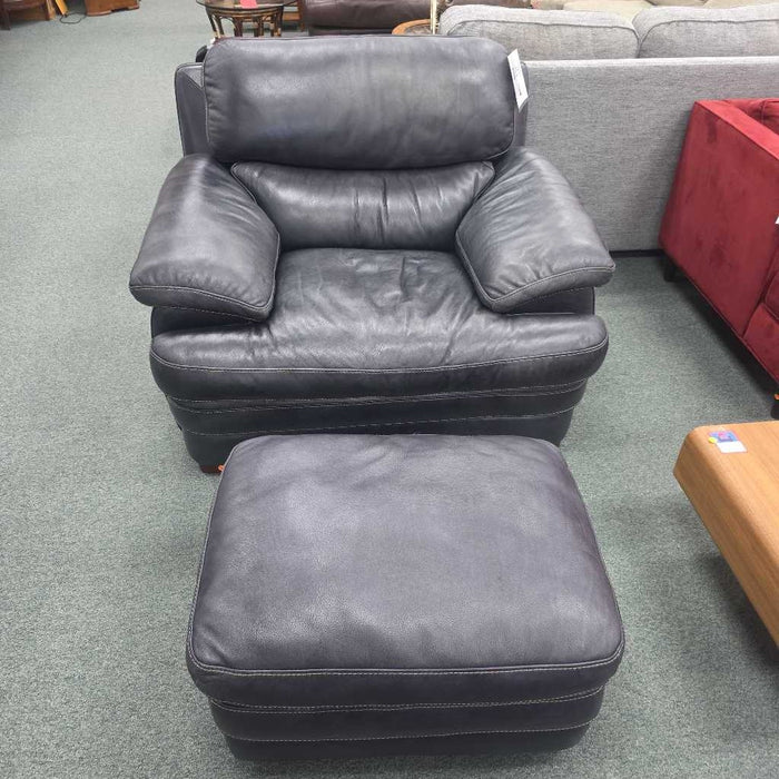 FLEXSTEEL CHAIR WITH OTTOMAN BAH