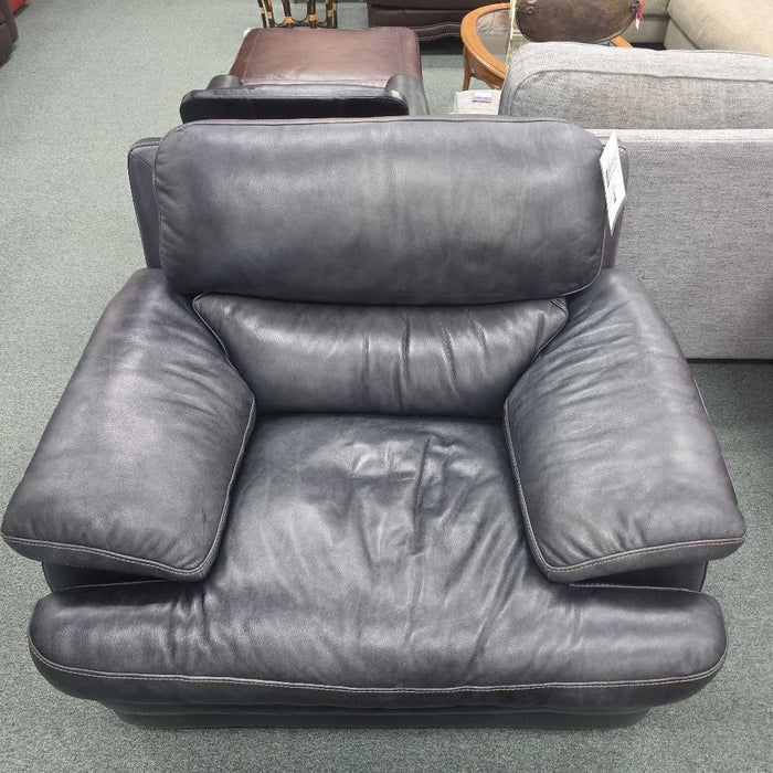FLEXSTEEL CHAIR WITH OTTOMAN BAH