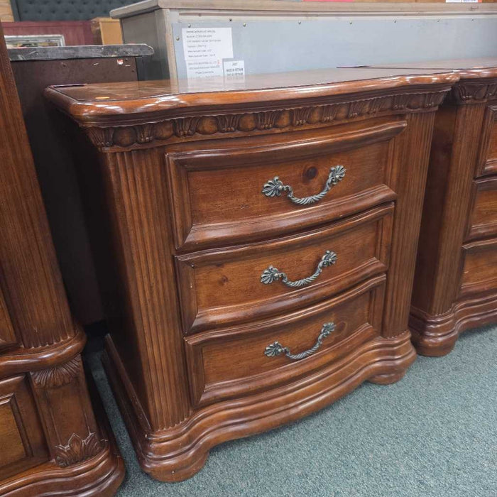 NIGHTSTAND SK