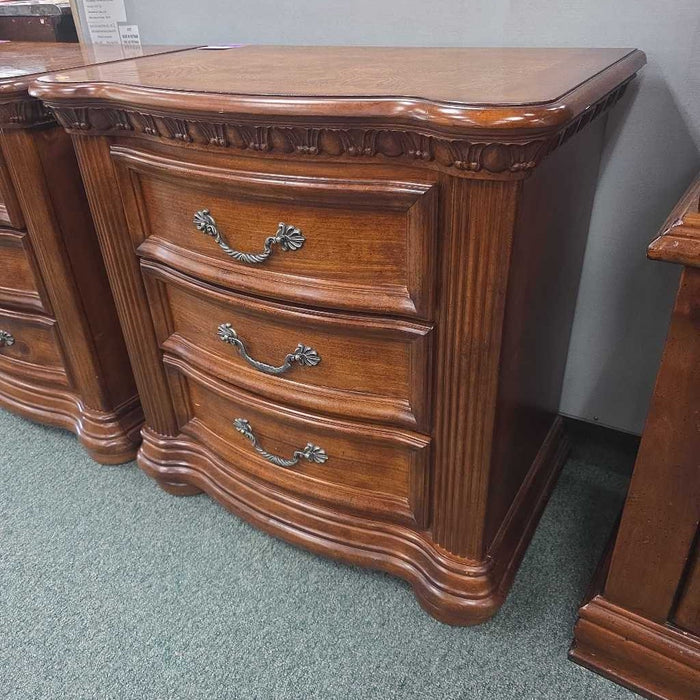 NIGHTSTAND SK