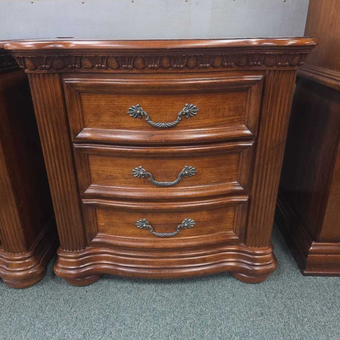 NIGHTSTAND SK