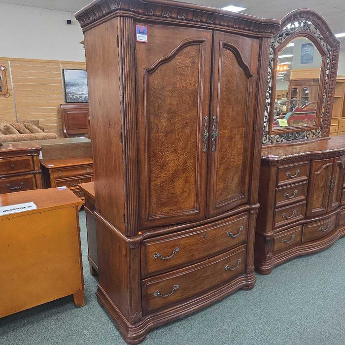 ARMOIRE BTK