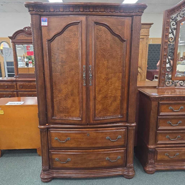 ARMOIRE BTK