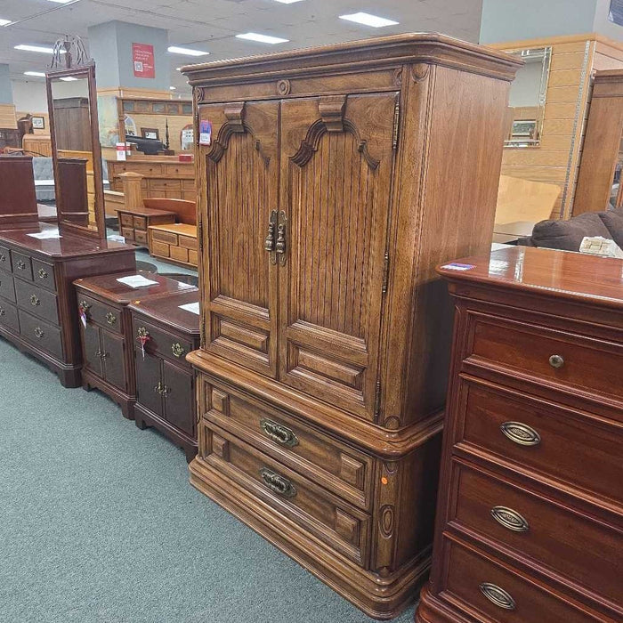 2 PC TALLBOY DRESSER BBM
