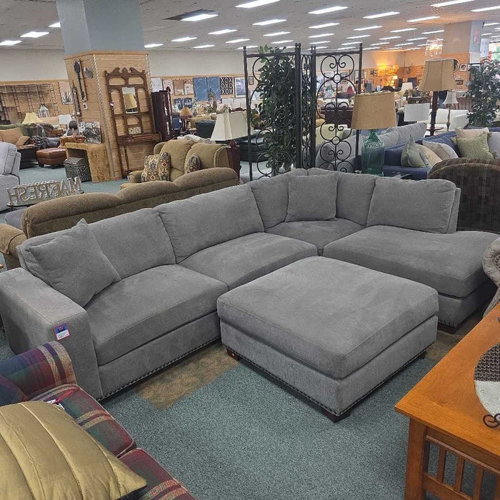 2 PC SOFA SECTIONAL W/ OTTOMAN CKK