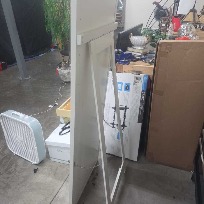 STANDING MIRROR SK