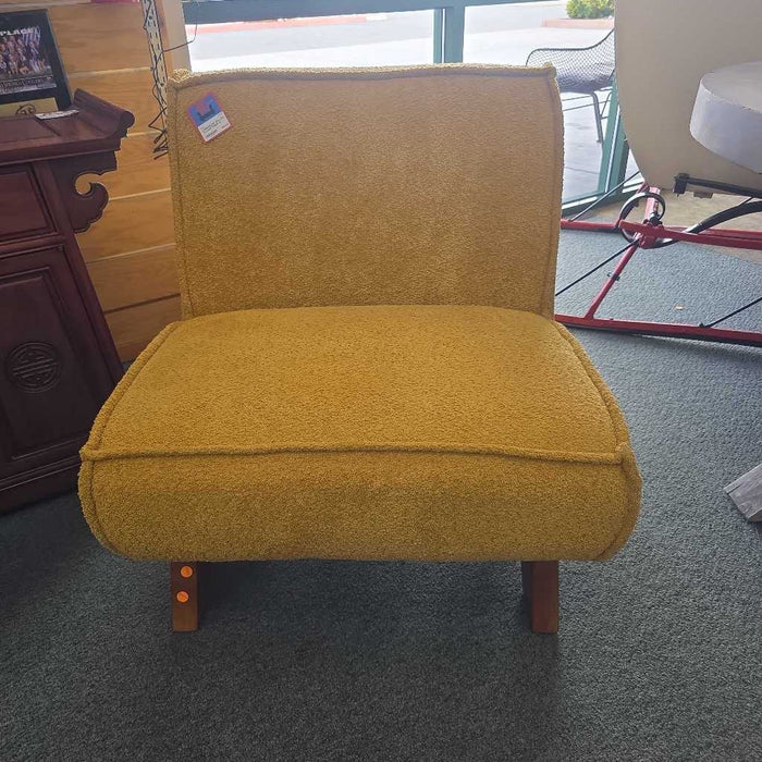 YELLOW ACCENT CHAIR KI