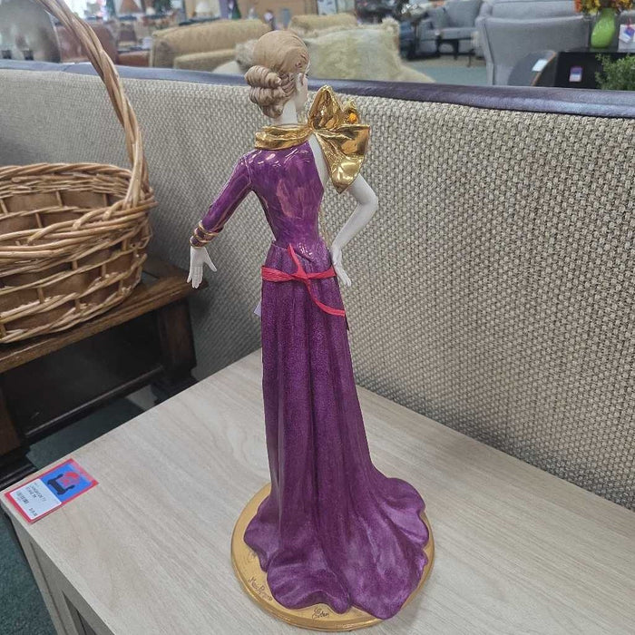 CAPODIMONTE PURPLE DRESS TB