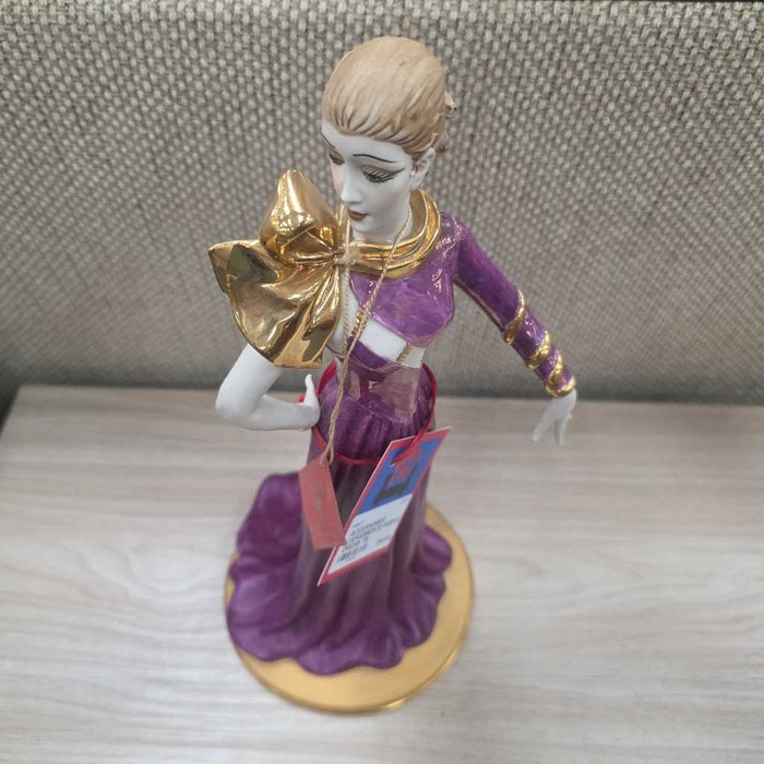 CAPODIMONTE PURPLE DRESS TB
