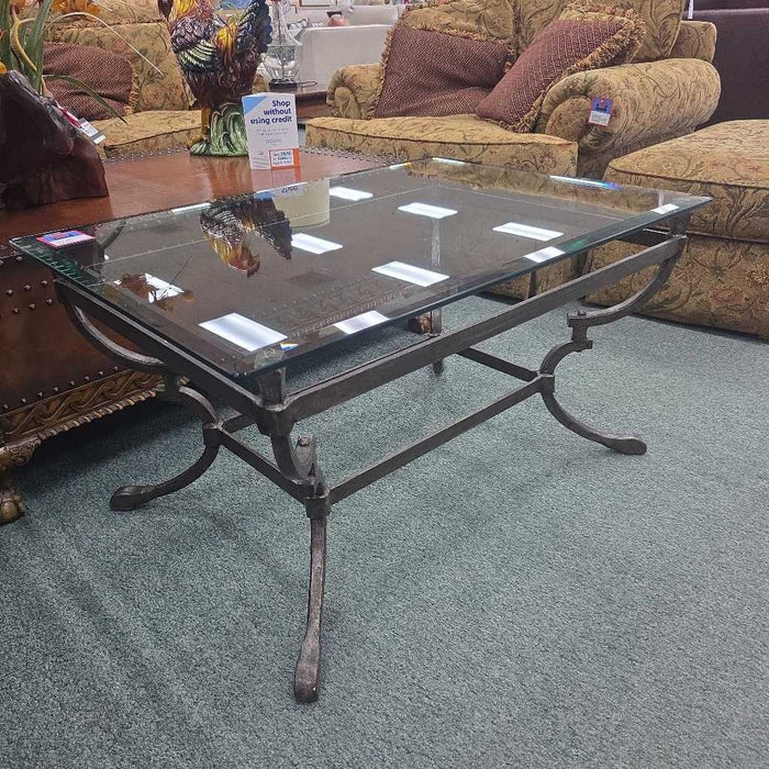 COFFEE TABLE BBM
