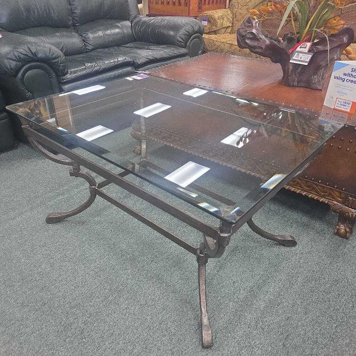 COFFEE TABLE BBM