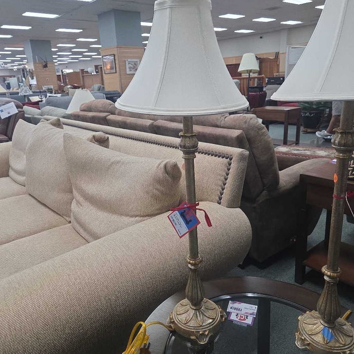 TALL SKINNY LAMP BT