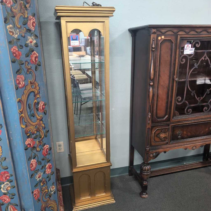 CURIO CABINET SK