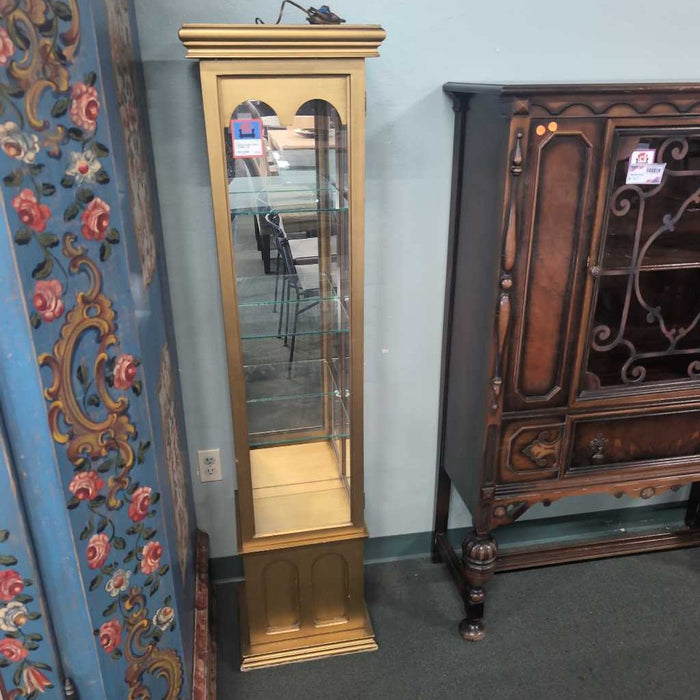 CURIO CABINET SK