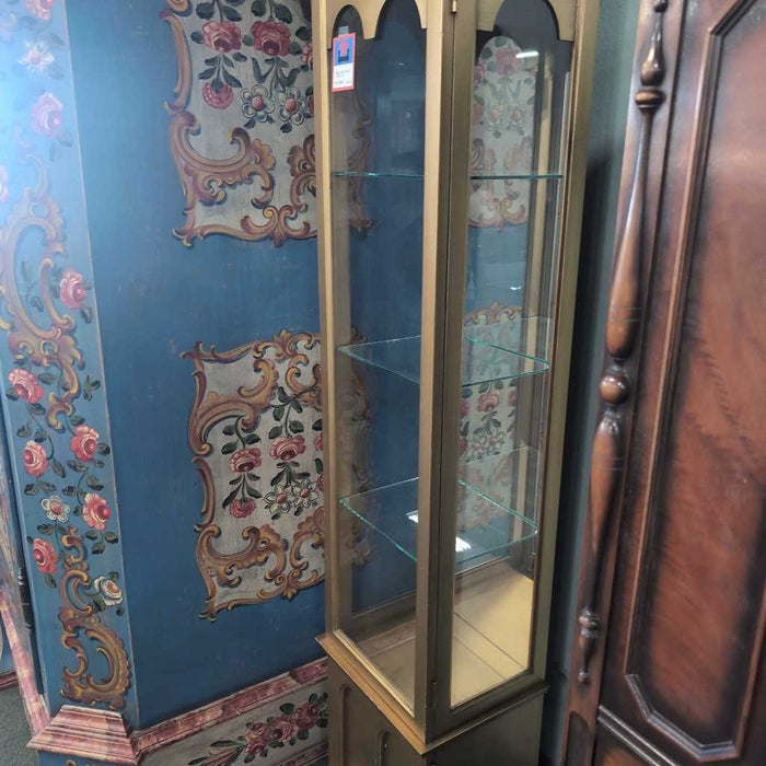 CURIO CABINET SK