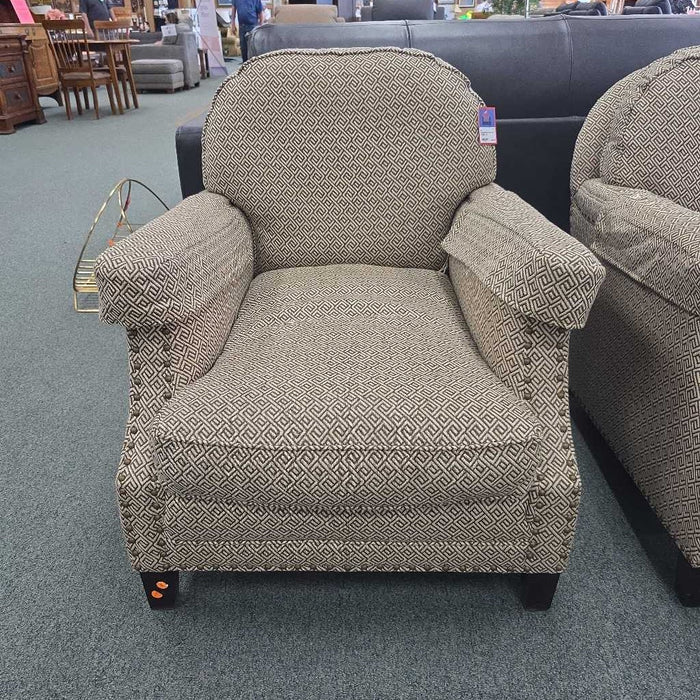 ACCENT CHAIR LSH