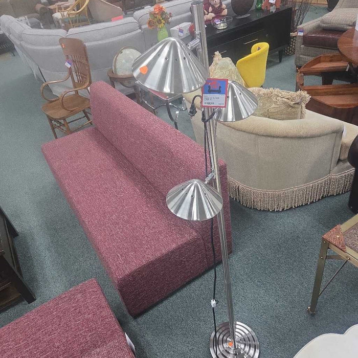 FLOOR LAMP AT