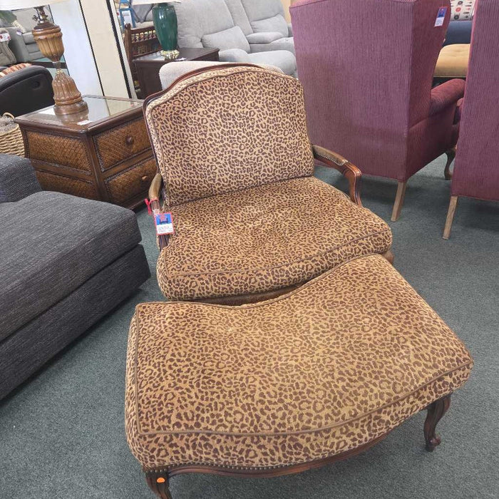 OLD HICKORY ACCENT CHAIR WITH OTTOMAN LAC