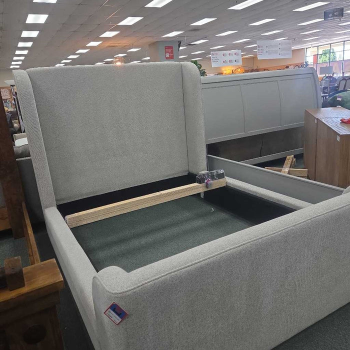 QUEEN BED ATH