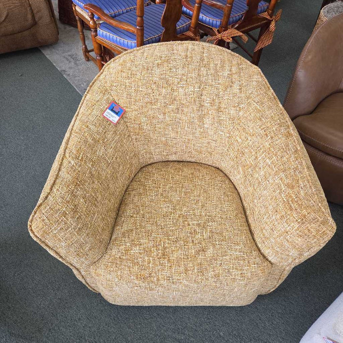 FLYNN ACCENT CHAIR