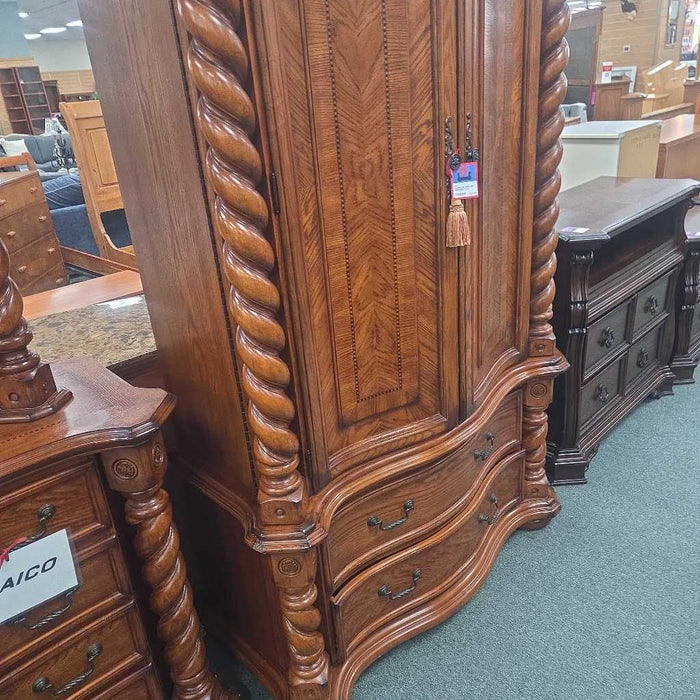 AICO 2PC ARMOIRE ALK